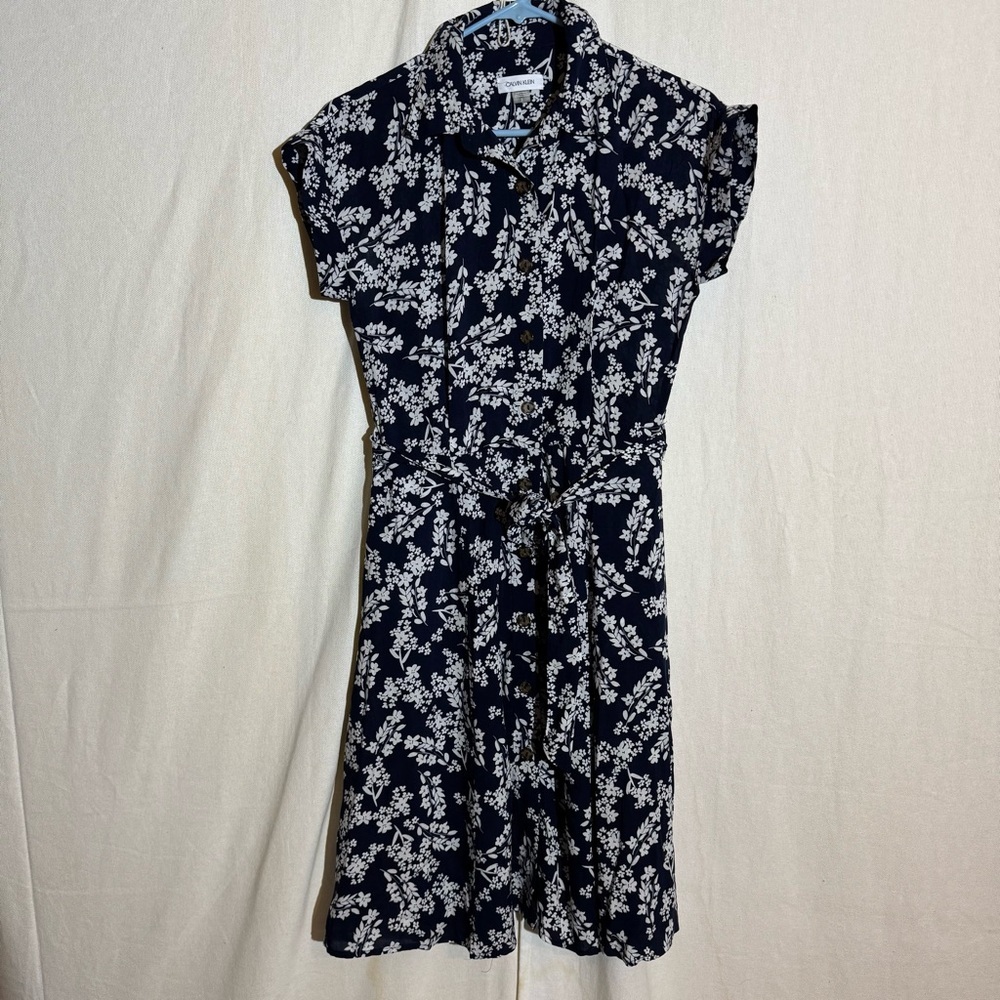 Calvin Klein // navy, white floral button down shirt dress size 2 mar1